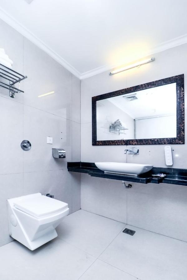 Hotel Rajshree & Spa Chandigarh Bagian luar foto