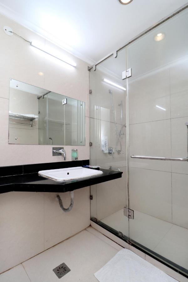 Hotel Rajshree & Spa Chandigarh Bagian luar foto