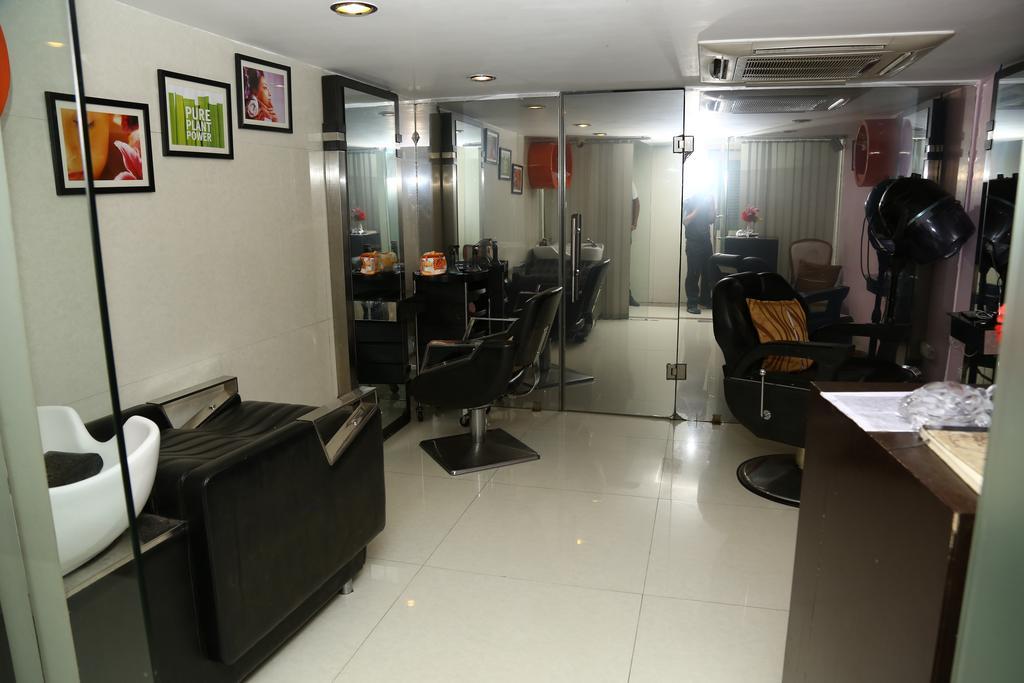 Hotel Rajshree & Spa Chandigarh Bagian luar foto