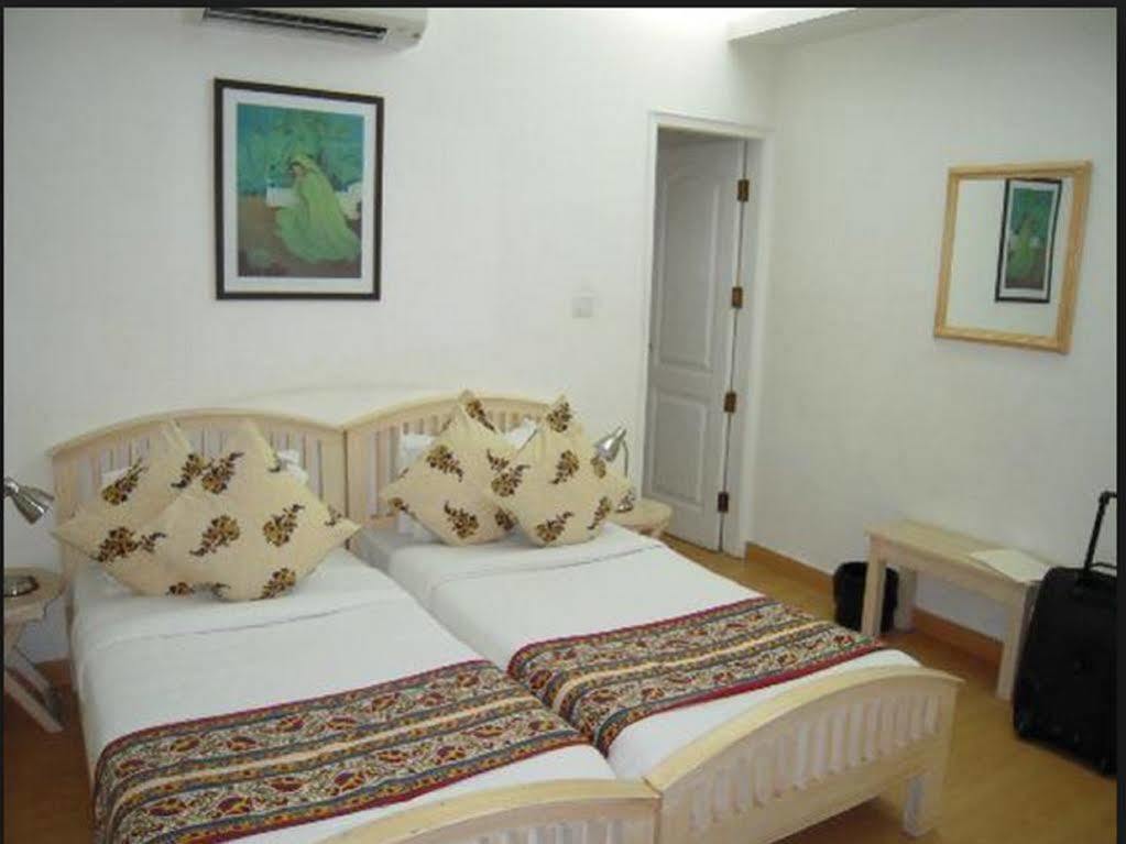 Hotel Rajshree & Spa Chandigarh Bagian luar foto