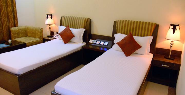 Hotel Rajshree & Spa Chandigarh Bagian luar foto